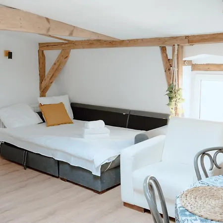Rynek Wildecki 2-bedroom Poznań